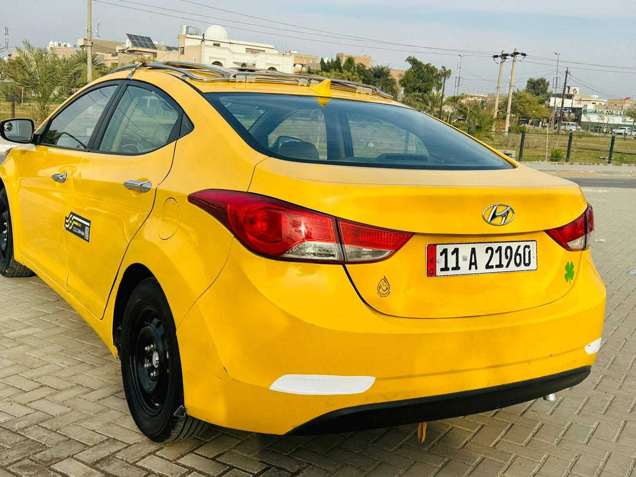 سلام عليكم مرخصه الادمن المحترم النترا موديل ٢٠١٣ رقم بغداد وارد امريكي  
حادثه بنيد مصلح نفسه بدون اي داخل سياره ليبل واحد
داخل لونين 
كير مكينه مكفول 
تخم تاير جديد 
صدر جديد 
مكينه ١٨٠٠ دوش 
كير اي تي 
تدفئه تبريد شغال 
صبغه أولى سياره ممعيود صبغتها 
السعر ١٠٢ وبيها مجال عنواني بغداد البياع مدينه الذرى 
***********
