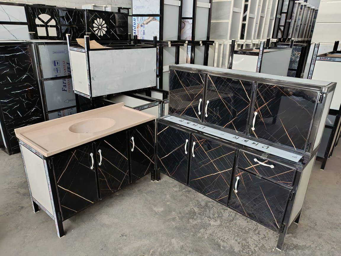 كاونتر مترونص  ارضي.وملحق مترونص
وسنك متر و 20 سم . 

السعر  215


**إذا كنت صاحب هذا الإعلان وتريد حذفه لأي سبب، رجاءا أرسل رسالة إلى الدعم الفني**