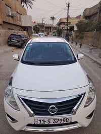 للبيع نيسان سني 2023 فول موصفات كامرة وشاشة اصليات حساسات  قطعتين تبري...