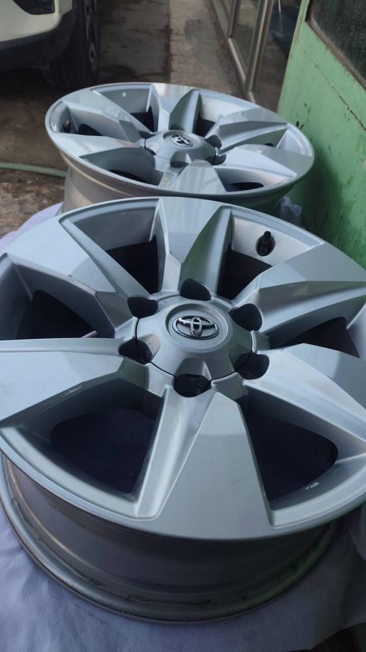 السلام عليكم
ويل كب برادو نضيف جدا مال حاويه النجف الأشرف 
***********
