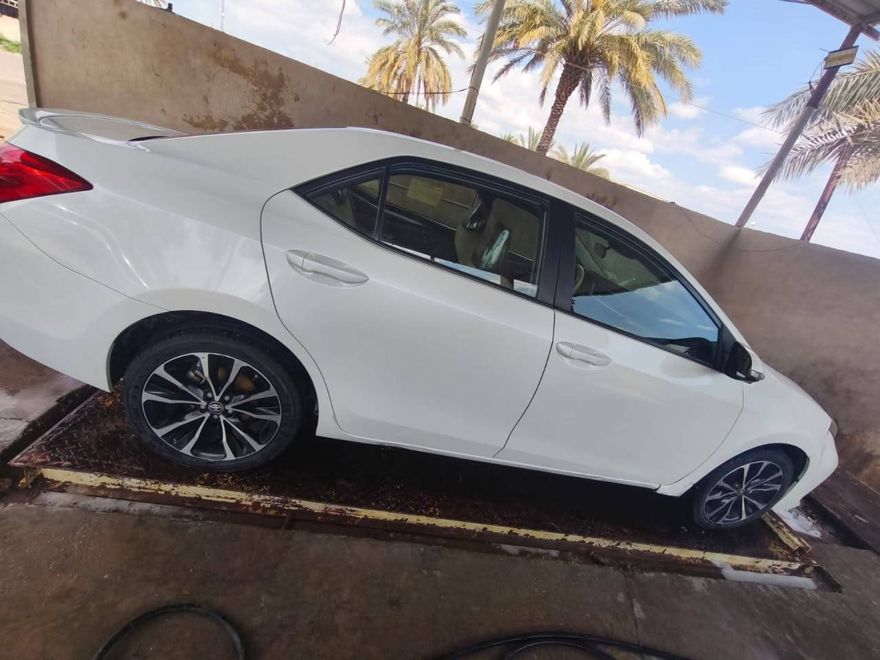 سلام عليكم
كورلا موديل 2018

مواصفات se

لون ابيض صدفي 

الحادث موجود بالمنشور 

السياره ماشيه 142ميل 

رقم بغداد الجديد الانكليزي 

مكان السيارة بغداد الكرخ 

السعر 137 ورقه وبيه مجال 

التفاصيل اكثر اتصال 

***********
