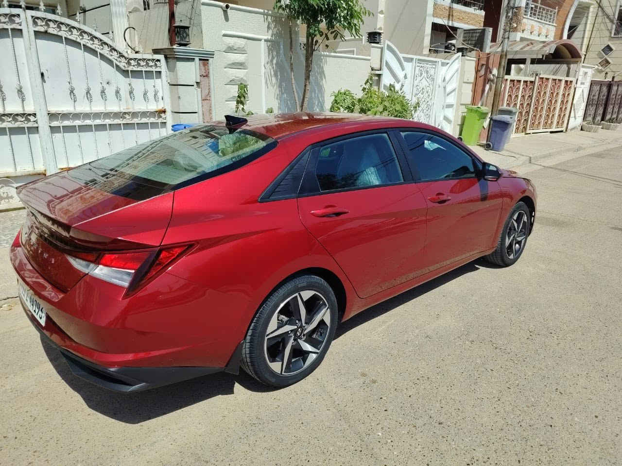 السلام عليكم 
النترا 2023 وارد امريكي حادث جدا بسيط
جاملغ مبدل والجاملغ الخلفي مصبوغ على كده شبر فقط
بدون ايرباك السيارة وفول مواصفات عدا الفتحة
شاشة متصلة
رادار توقف تلقائي
قيادة ذاتية
وهواي مواصفات بيها 
السيارة ماشية 55 الف كيلو 
رقم بغداد ب اسمي تحويل ثاني يوم
للعلم السيارة اني بيدي مرقمها وعلى ايدي السيارة 
بالعافية ع الياخذها وسعرها جداً مناسب
155 وبيها مجال بسيط
التواصل فقط على الرقم ماجاوب ماسنجر

***********
