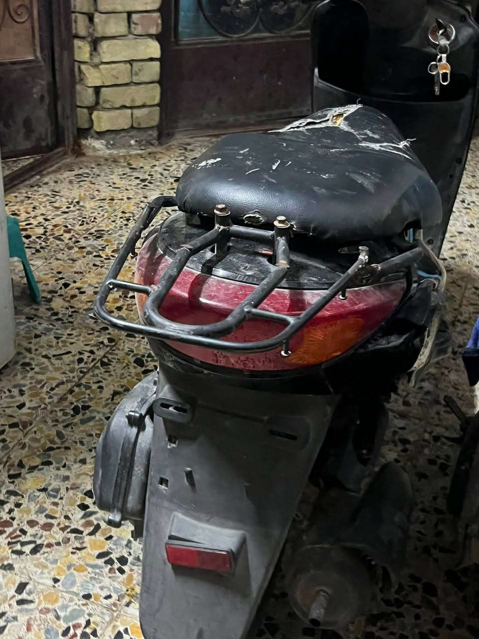سلام عليكم بريز البيع كلش حلوه مكينه ناعمه كهرباياته كله تشتغل كامله دراجه سعره٤٠٠بيه مجال حك جيه مكاني بلديات***********
