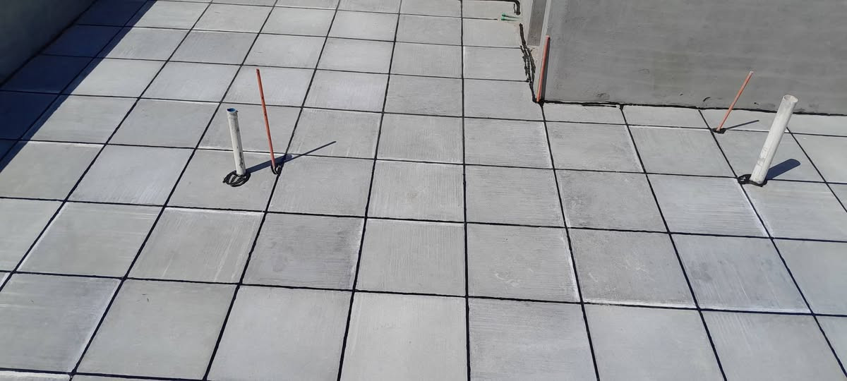 كادر ابوعباس كرسته وعمل الاشتايكر الاشتايكر والزفت والزفت الحرارة وادمت السطوح القديمة هاتف ***********و***********
