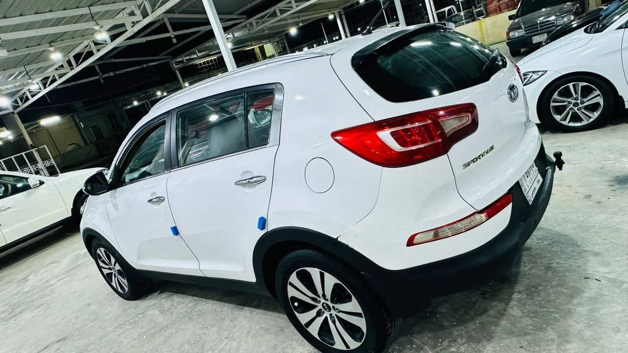 السلام عليكم سبورتج 2013 خليجي محرك 2000دوش بلادي ع الشركه ومكفوله من الصبغ والتبديل والسونار داخل المنشور اشاير بلمري مري شفط سايد بريك بلرجل رقم بغداد مشروع وطني تحويل مباشر السعر 148 بيهه مجال مكاني بغداد اليوسفيه ***********
