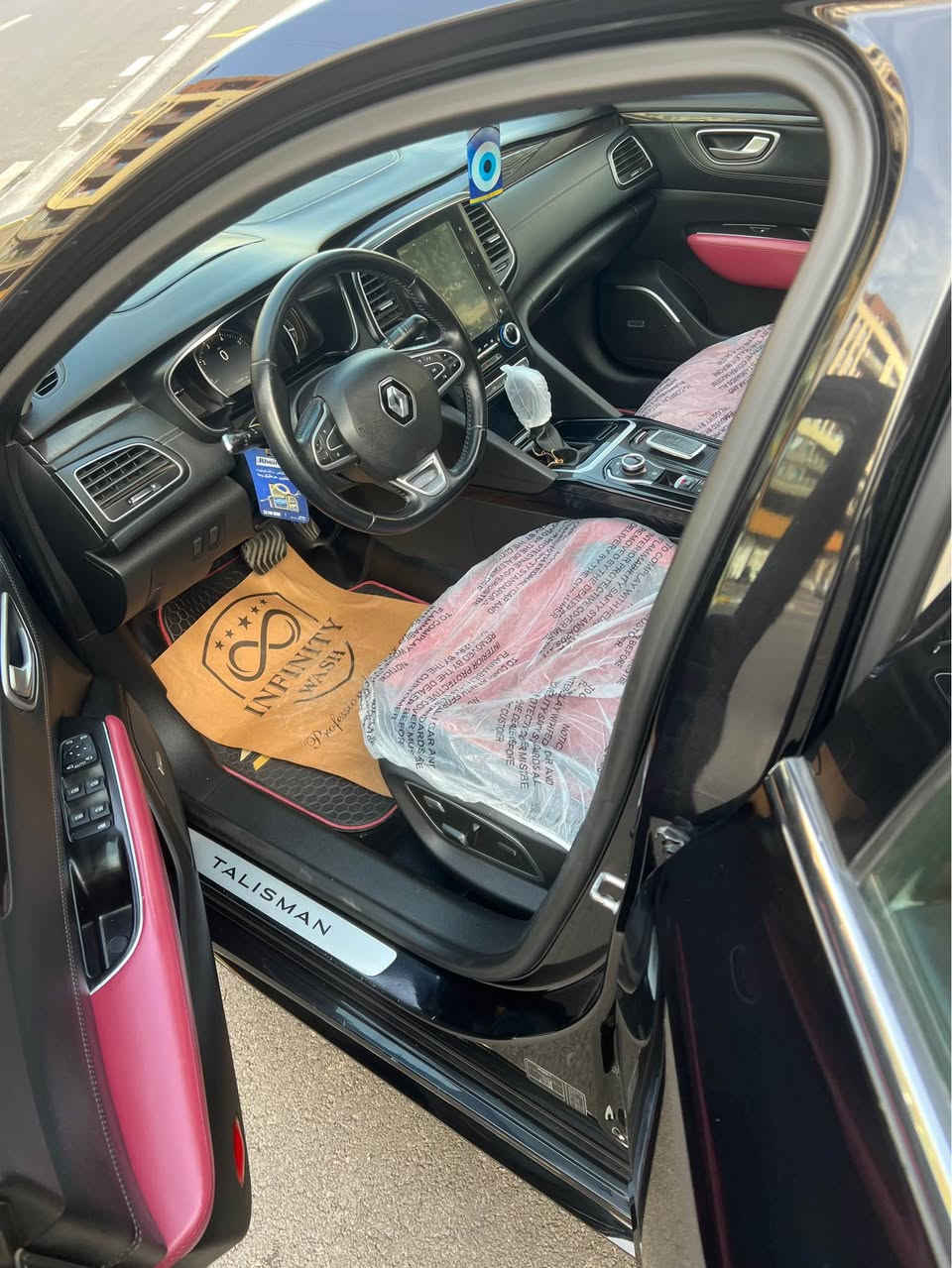 ‏‎ڕینۆ تالیسمان ٢٠١٨ ‎فوول مواسەفات
بێ بۆیاخ 
‏‎مەکینە ١٦ی تۆربۆ
١١٠ هەزار ڕۆیشتووە
سەنەوی تا ٢٠٢٧ ‎تازەیە 
زۆر خاوێن ڕاگیراوە 
ڕۆن و پێش و دوای تازە سێرڤز کراوە 
گێڕ و مەکینە و هەموو گیانی بەشەرت
‏‎کوشن جڵد، سارد و گەرم، کوشن خەزن
‏‎کوشن مەساج
‏‎کوشنی دواوە هیتەر
‏‎٥ مۆدی لێخوڕین
‏Eco, sport, neutral, comfort, perso
‏‎٥ ڕەنگی لیدی ناو سەیارە
‏‎٤ مۆدی گێچ
‏‎ڕاداری خەتی جادە
‏‎ڕاداری ئاوێنە
‏‎حاسەی ٣٦٠ پلە
‏‎ئۆتۆ پارک بە چوار شێواز
‏‎١٣ سەماعەی BOSE Surround Sound

‏‎١٢٧ وه‌ره‌قه‌ و مه‌جاله‌كی زۆر كه‌م
0770 120 9191
شوێن: سلێمانی السليمانية, العراق
