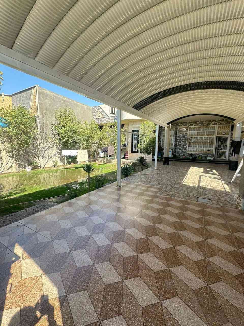 #اعلان 🔴#دار_للبيع_قرب_مستشفى_النيل 

المساحة ( ٣٥٠ م) 
♦️ إستقبال 
♦️مطبخ عدد ٢ 
♦️هول 
♦️غرف نوم عدد ٣ 
♦️مجمع صحيات عدد ٢ 
♦️منور 
♦️حديقة كبيرة 
🔵 تاريخ البناء 2024 

الدار للبيع مع الأثاث . 
كاونتر حديث 
سبالت وتخم 
للاستفسار ((*********** ))

العنوان - بابل - النيل - قرب مستشفى النيل وملعب نادي النيل الرياضي
