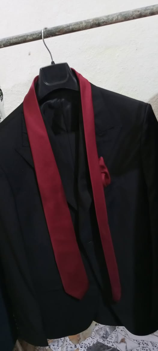 مكوى لمسة اناقه غسل وكوي وتغليف كافة انواع الملابس وبدلات الاعراس والمناسبات  معنا تكتمل اناقتك استلم ملابسك بنفس اليوم  للتواصل ***********
