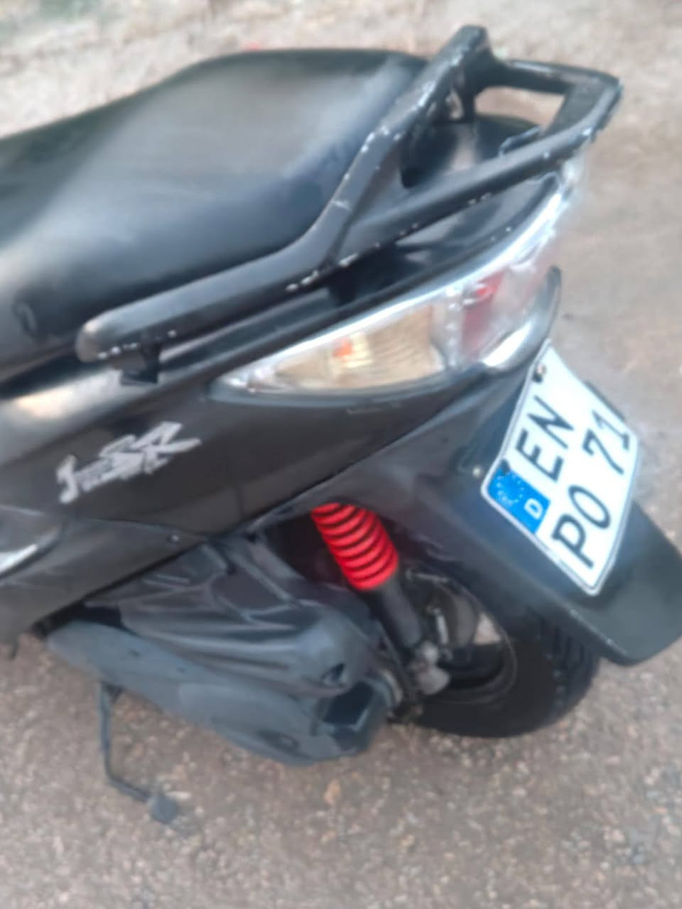 كامكو جي فور للبيع نوزل محرك ما مفتوح ما صار لها هواي طالعه من الوكيل مكاتبتها موجوده ما عايزه برغي شلعه معدل فول مكينه خرسه كلها ختم واحد ربع متصرف عليها سعر ٥٥٠ وبيها مجال مكاني نجف ابو صخير *********** شراي يتصل خاص ما متواجد
