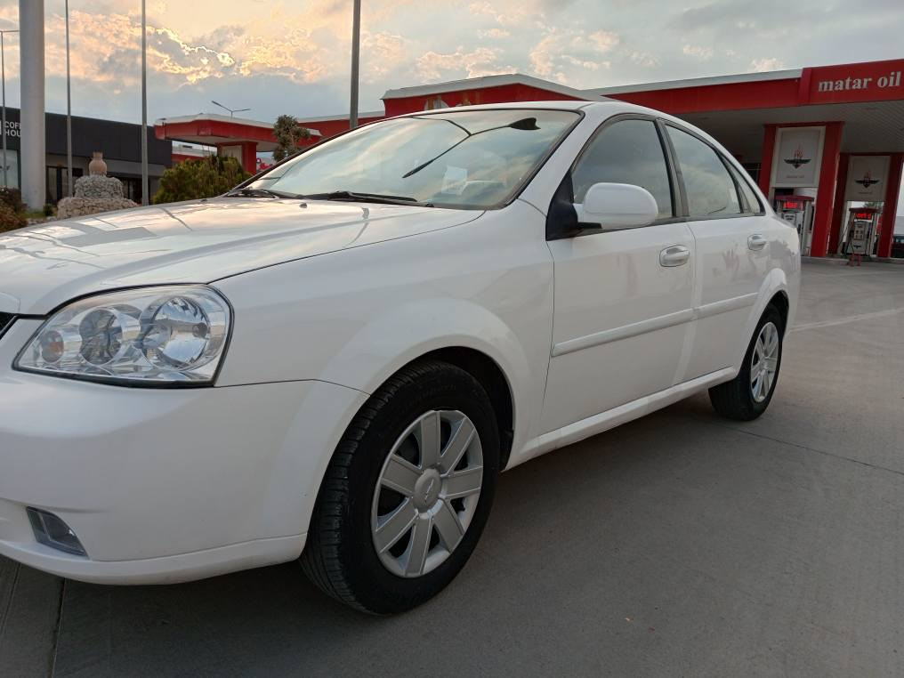 سلام علیکم اخوان. اوبترا مودیل 2010 ابیض رقم سليمانية كير اوتوماتيك كير و محرك بشرط مابي سرف و بخار مابي صوت ثلاث قطع صبوغ بدون دواخل بدون ضربة بدون اي شيء سيارة حيل حيل نضيف سنوي جديد هزة جديد بطاقة بنزين موجود سيارة مال بيت صاحب موجود بشرط تحويل مباشر 
 
تبريد تدفيئه يشتغل 
كاربائيات دعامي للدعامي بشرط يشتغل 
تحكم ستيرن 
صدر جديد كدام و خلفي
شاشة الكمبيوتر ايباد 
سپير بيلادي 

سعر ( 76 )بي مجال رقم موبايل ***********
*********** كركوك, العراق
