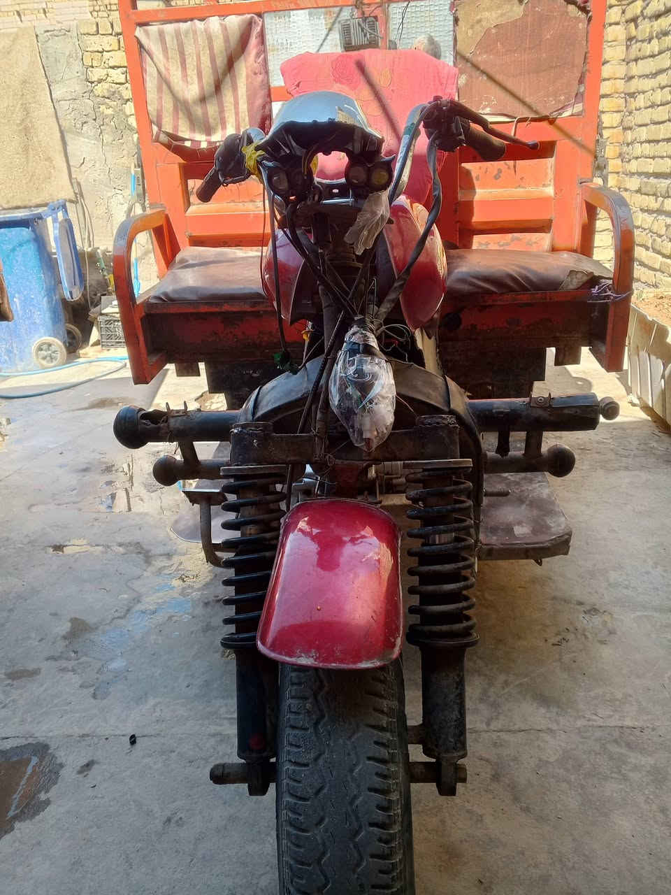 السلام عليكم ستوته الههمر للبيع وراق صولي  كهربائية جديده  العنوان بو رمانه قرب محمود كعبي  السعر 1250 واحد ربع بيها مجال الشراي  التواصل رقم(‏‪***********‬‏)
