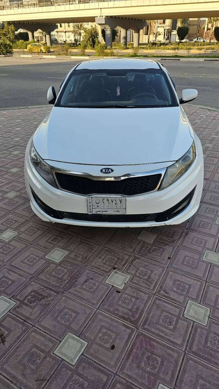 السلام عليكم كيه اوبتيمه موديل 2013 خليجيه مكينه 2400 دوش رقم بغداد الماني تحويل ثانيوم مكينه وكير وحداديه وتخم تاير مكفولات بيها جاملغ خلفي وجاملغ امامي بدون دواخل وبيها مكانات صبغ ابيع حزام السياره جاهزه كلنقص مابيها السعر 83 وبيها مجال حك الجيه مكاني كربله رقم الهاتف *********** ***********                     (اعتذر علمراسله)
