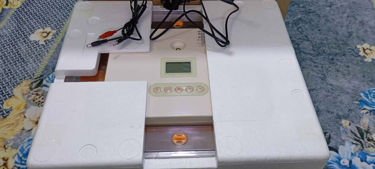 متاح فقاسه بيض فول اوتماتيك اتشيل 56بيضه استعمال قليل بعده جديده 80الف عنواني كربلاء *********** Singapore
