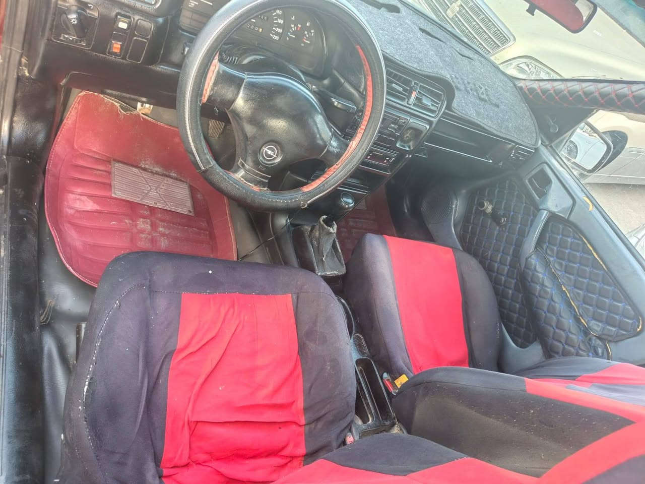 السلام وعليكم  
اوبل فكتره 
موديل1992
كير عادي 
كير محرك شرط
سنويه مشروع وطني لحد 2028
محرك 18
السعر 37وبي مجال 
***********
