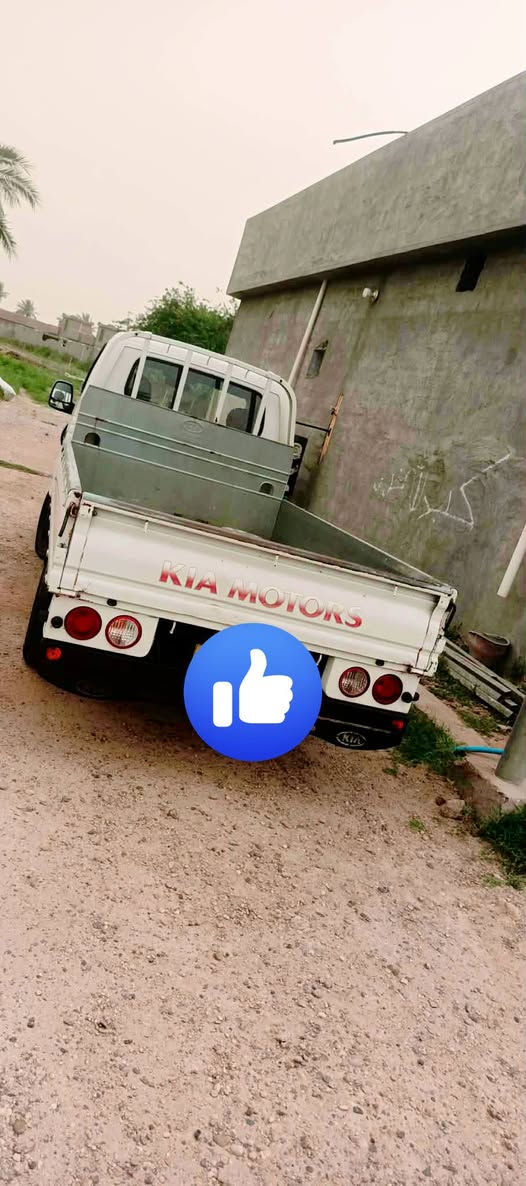 سلام عليكم كيا عموشة للبيع
موديل 2016 مكفولة كفالة عامة 
لتواصل عل رقم 
***********
