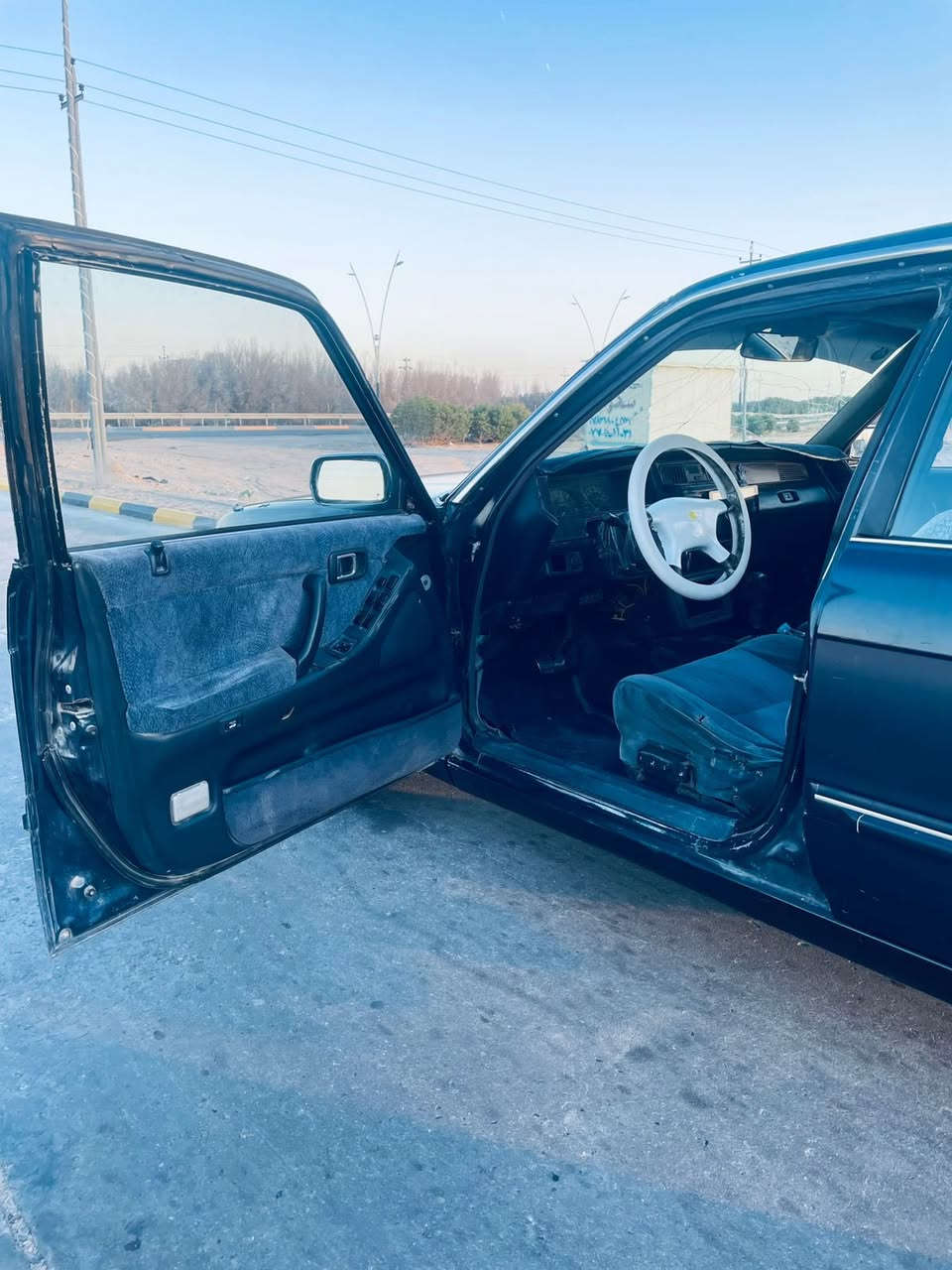 سلام عليكم أرنب للبيع ايسر بلاد سياره طخم تاير جديد حداديه وره وكدام جديد غرفه جديده سياره بس يبها تتخير بل نمره ثانيه بس لبقيه كله جديد سياره بسمي سعرها 45وبيها مجال مكلف بل نشر رقم تواصل       0772 200 5206
