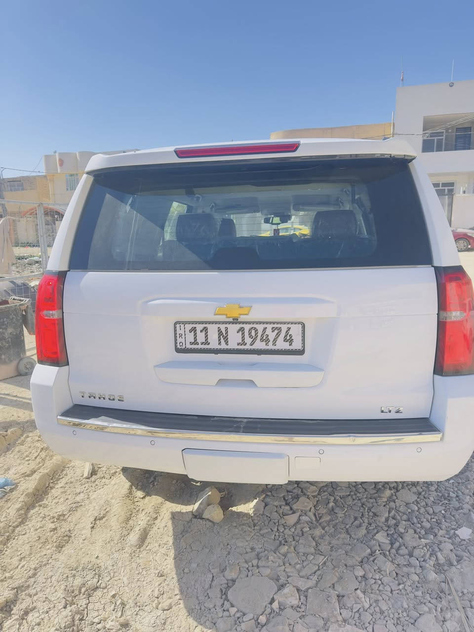 السلام عليكم
تاهو موديل ١٩ بسمي حادث جاملغ وبنيد بدون داخل 

وشويه بلخشم الجاملغ الثاني مكينه كير تخم تاير 

حداديه تبريد داخل جديد ماشيه ١٧٥ رقم بغداد 

مكانه حله السياره بوليسي ***********
