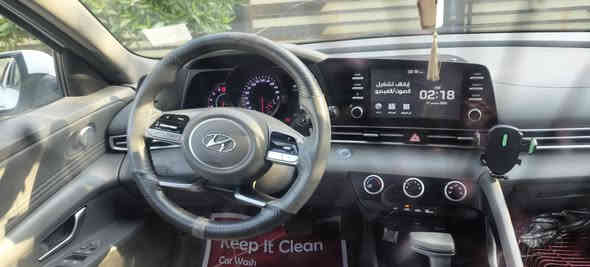 السلام عليكم 
للبيع النترا 2021 خليجي 
بصمه 
فتحه 
تشغيل عن بعد
حساس امامي خلفي 
صندوق ذكي 
مري شفط 
بصمه دخول وترحيب 
ويل كب كروم اصلي عدد5 
رقم بغداد الجديد باسمي 
درايف مود 
شاشه وكامره 
ماشيه 27 الف كيلو 
تخم تايرات جديد
سياره نظيفه وخير من الله  
 بيها تصليح بالباب خلف السايق ومصلحه كارت
مكان السياره بغداد زيونه
للاستفسار الاتصال ***********
السعر168 وبيها مجال بسيط
