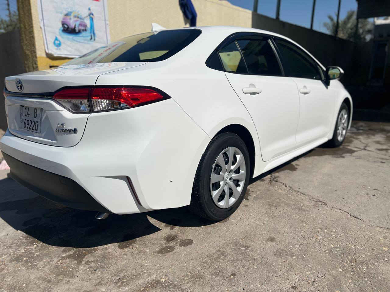 تويوتا كورولا هايبرد موديل 23 وارد امريكي بدون حادث طابه تقرير غرق 
السياره جاهزه من جميع النواحي اي نقص مابيه مرقمه بصره السعر 165وبي مجال اخوان إنه مكلف بالنشر راح اضيف رقم هاتف صاحب السياره اي استفسار مراسلته واتساب او الاتصال *********** البصرة, العراق
