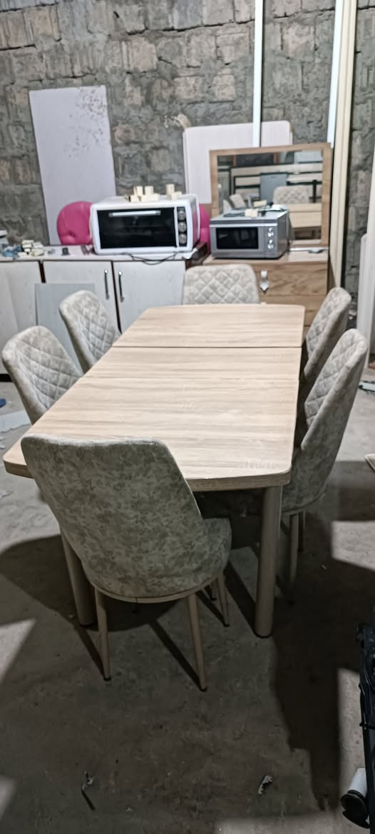 دەستی دووی چوارقورنە   مێز نان خواردن خاوێن تووند و تۆڵ شەش کورسیخۆی لەگەڵە مێزی گەورەو گچکەش ئەکرێتەوە نرخی هەرزانە بۆ نرخ نامە بنێرە


**إذا كنت صاحب هذا الإعلان وتريد حذفه لأي سبب، رجاءا أرسل رسالة إلى الدعم الفني**