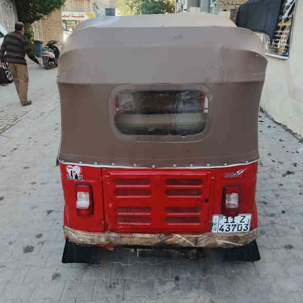 سلام عليكم تكتك للبيع موديل 2018مكينه ناعمه تجفيت جديد شركه رقم وسنويه مصبوغه عام سعر 4.500مكاني بغداد غير متواجد فيس استفسار ***********
