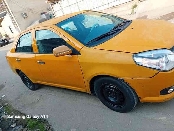 من رخصة الادمن المحترم جيلي موديل 2013. سياره جاهزه منكلشي محركه وكير مكفولات تخم تاير تبريد نقص غاز مصفر هيه وغرامات بسمي سنويه مجدده 27  امداور نفس الوقت سياره كبل لشارع سعرهه  29 بيهه مجال للشراي عنوان بغداد حي شهداء البياع قرب اسواق جدو هاتف بي ويت ساب ***********، بغداد
