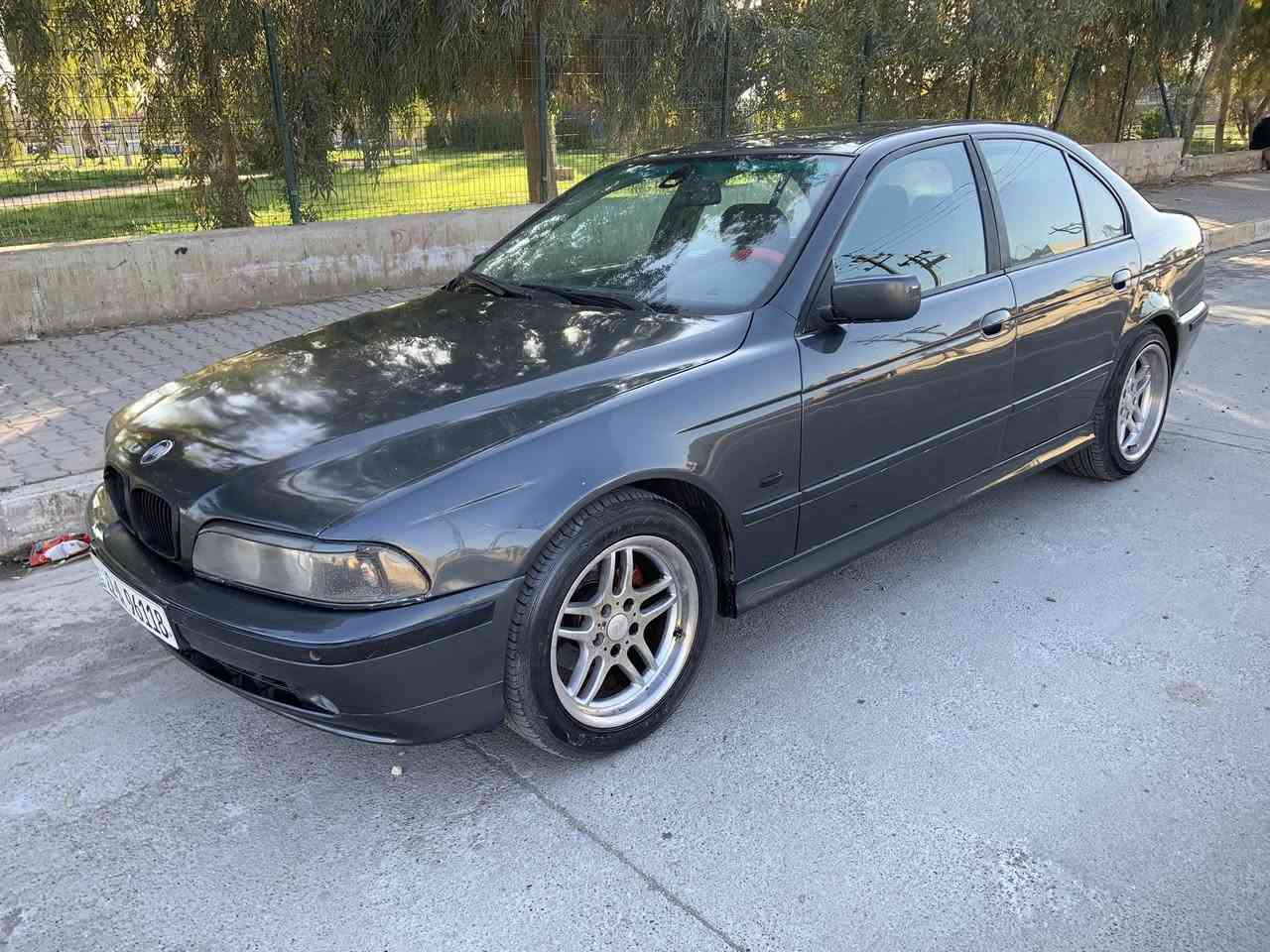 سلام عليكم بي أم موديل ٢٠٠١ رقم أربيل سنويه ٢٧ مكينه بيهه بخار كير او صدر بل شرط سياره جاهزه لل نواقص السعر ٦٠ او بيهه مجال مامتواجد عل فيس :***********
