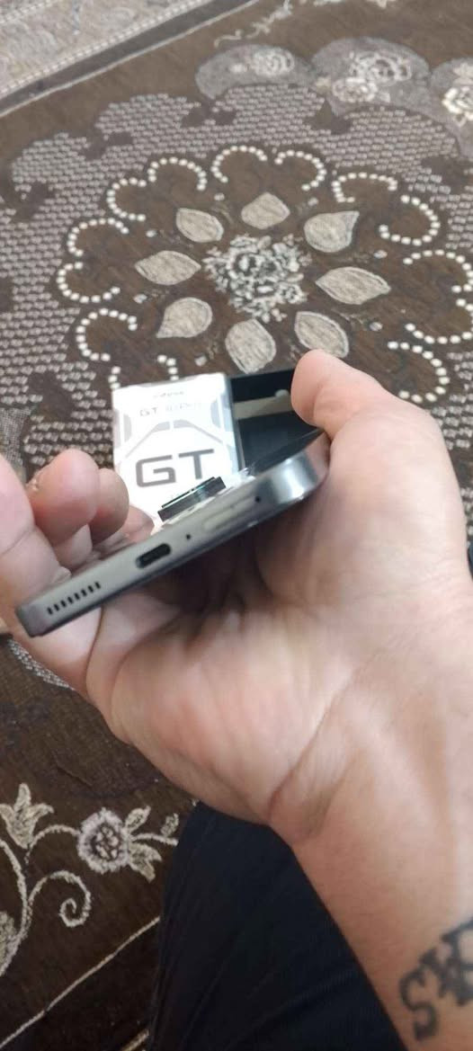 سەرەتا سڵاو 
ئەم مۆبایلە بۆ فڕۆشتن ئینفنێکس جیتی 30 پڕۆ لۆکە زەمانی ماوە کارتۆن و کەڤەر و ئیتفۆن و پانکەی ساردکەرەوەی لەگەڵە بیلادی بەس شەعنی لەگەڵ نیە مۆبایلەکە تابڵێی جوان و بەقوەتە 120 ئێفپیئێسە بۆ پۆبجی نرخی 370 هەزار مۆبایلەکە سەتا 95 خاوێنە لە هەلێرم گەیاندنم نیە تکایە تکایە گەر مۆشتەری نیت یان سەعری نازانی لەخۆتەوە سەعر مەڵێ لەگەڵ ڕێزم❤ أربيل, العراق


**إذا كنت صاحب هذا الإعلان وتريد حذفه لأي سبب، رجاءا أرسل رسالة إلى الدعم الفني**