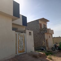 بيت ١٠٠م • غرفتين • عامود ٥٢