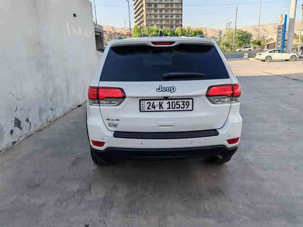 جیب کراند شيروكي كلين تایتل امیریکي موديل 2021
مواصفات لاريدو دبل اکسل شاشة مة زن کوشن هیتر سوکان هیتر کوشن كارة بائي رادار ته نشت و بشت صندوق شفت دبل سویج شغال ۷۳ ميل روشتوة. رقم دهوك. سعر ۲۸۰ ورقة. موبايل ***********
