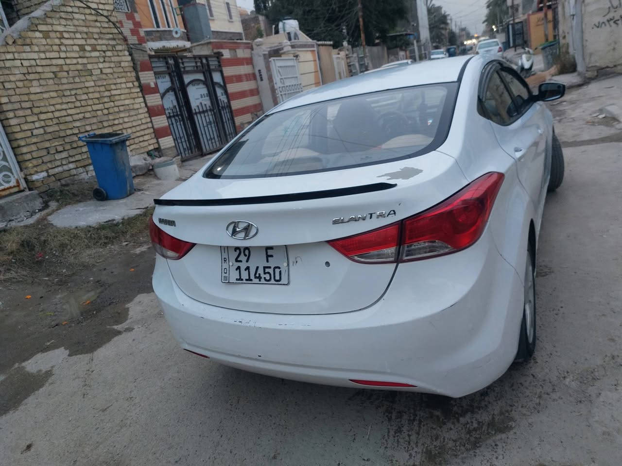 السلام عليكم  النترا ١٣ خليجي ١٦٠٠ مكينة لاحكة رقم واسط انكليزي باسمي  لاتكسر بحلال عالم متوازي على دين ***********
