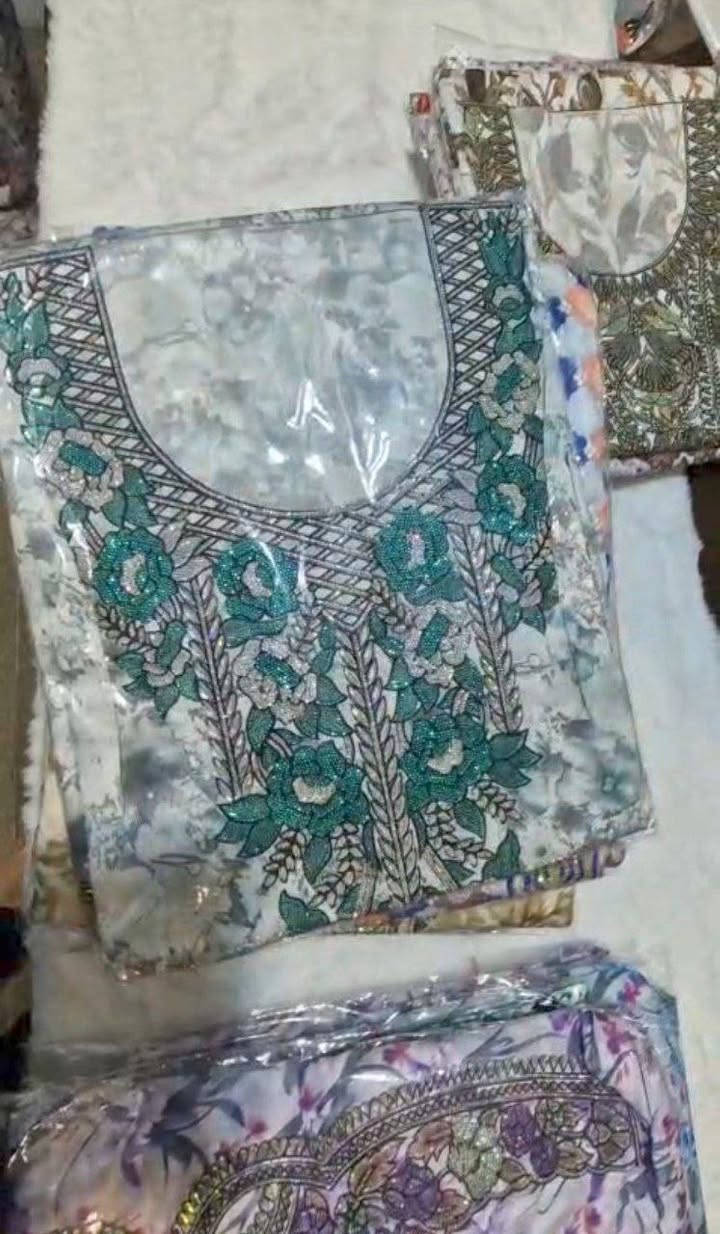 ولله الحمد تم توفير المخور بطبعات جديده😊🌈✨

مخور حرير إيطالي

قياس القطعه 4 متر...

بدووووون شيله

التجهيز يكون مشكل

السعر 270 ألف. https://t.me/qsxasdfg


**إذا كنت صاحب هذا الإعلان وتريد حذفه لأي سبب، رجاءا أرسل رسالة إلى الدعم الفني**