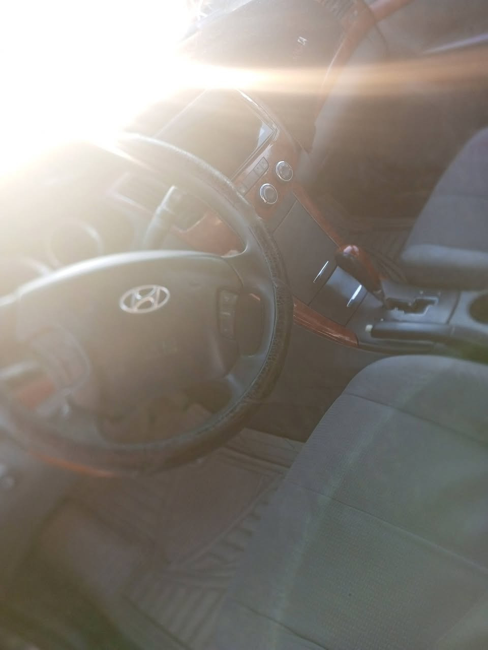 سلام عليكم سوناته امريكي للبيع بنيد وجاملغ بدون عابر مكينه كير حداديه كفاله مداور مباشر ما متواجد عل فيس مكان سماوه رميثه السعر 92وبيه مجال السفسار *********** العزاز انتصل وبلخدمه
