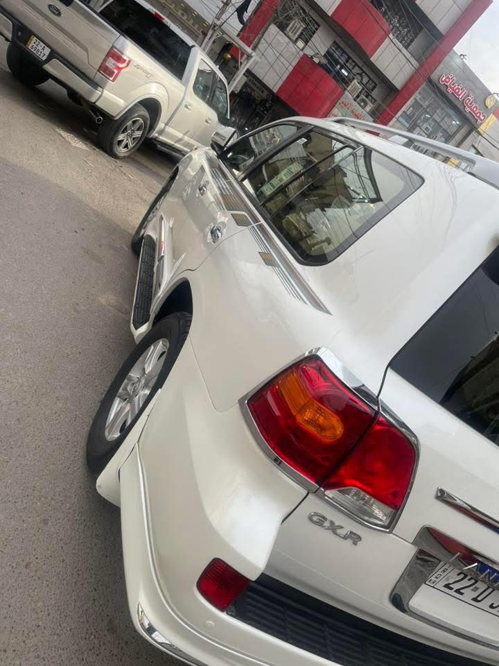 لاندكروزر اربيل 2013 تحويل ثاني يوم ماشية 290
مشي حقيقي كير محرك بلادي غير مفتوح مكفول.
السيارة بيهه حالوب ناعم مال مطره الآخيرة بنيد وقماره والدعاميات مصبوغات للجمالية ملاحظات جداً بسيطة.
مواصفات عاديه كراسي عادية داخل مخمل مطعم بجلد مري كهرباء قلاب شاشة فتحة بصمة ثلاجة جكمجة تخم تايرات جديد مكان السيارة زيونه او البلديات
***********
السعر 320 نهايتهه نازل من سعرهه مال حالوب.
