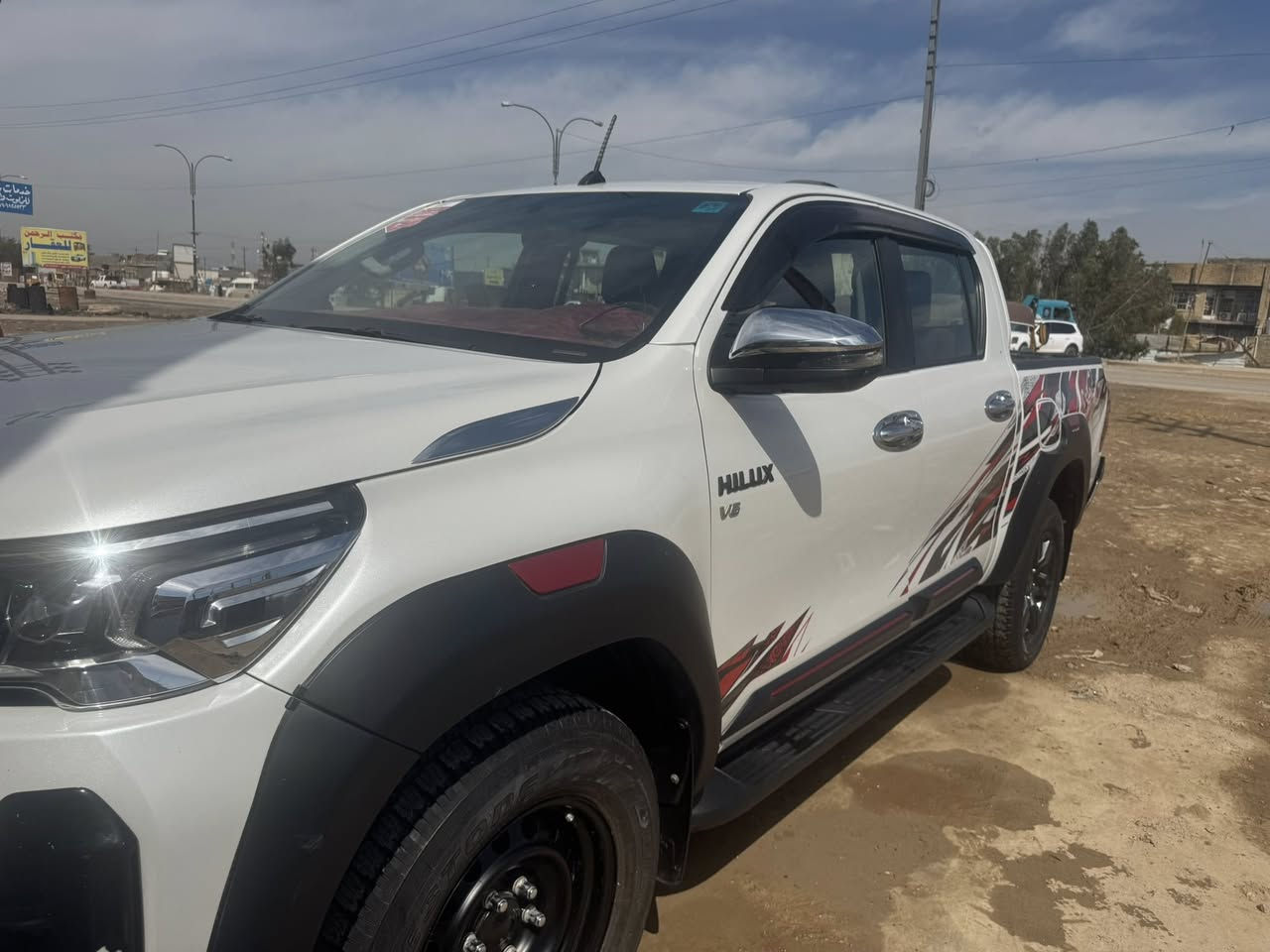 السلام عليكم بيك اب هايلوكس فور ويل موديل 2025 ساز رقم بغداد حرف M مكفولة كفالة عامة كير اوتو بيها طخة بسيطة الباب عكس السائق موظحة بصور ماشية 47 الف 
السعر 42500 الف $$ المكان بغداد 
***********
