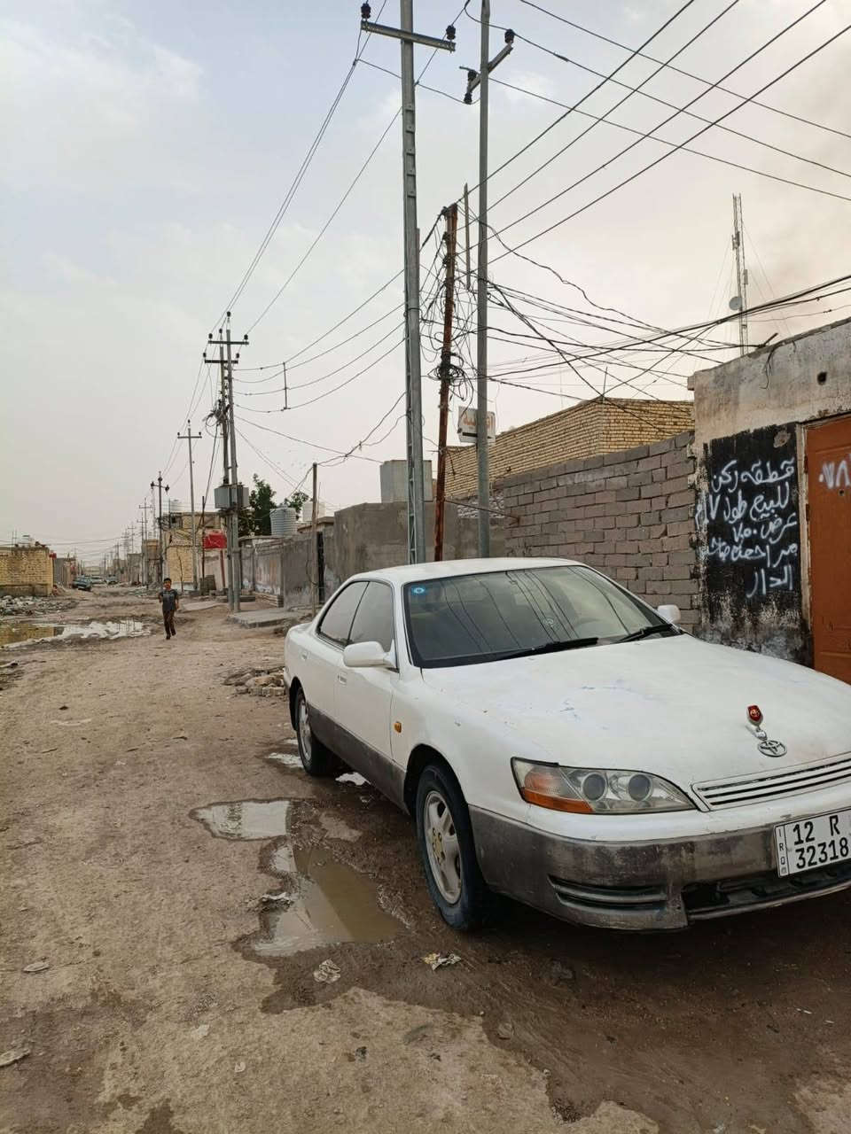 ويندوم ٩٤ سنوية لغاية ٣٠ بأسمي
البدي مكفول كفالة عامة
محرك ابو الجف كير ومحرك وظفيرة وعقل جديدات
تخم تاير جديد 
كهربائيات شغاله 
التبريد كامل بس ما مربوط 
البواري وي الكمبريسر
السعر ٣٨ مجال كلش قليل 
ناصرية مركز 
*********** ناصرية, ذي قار
