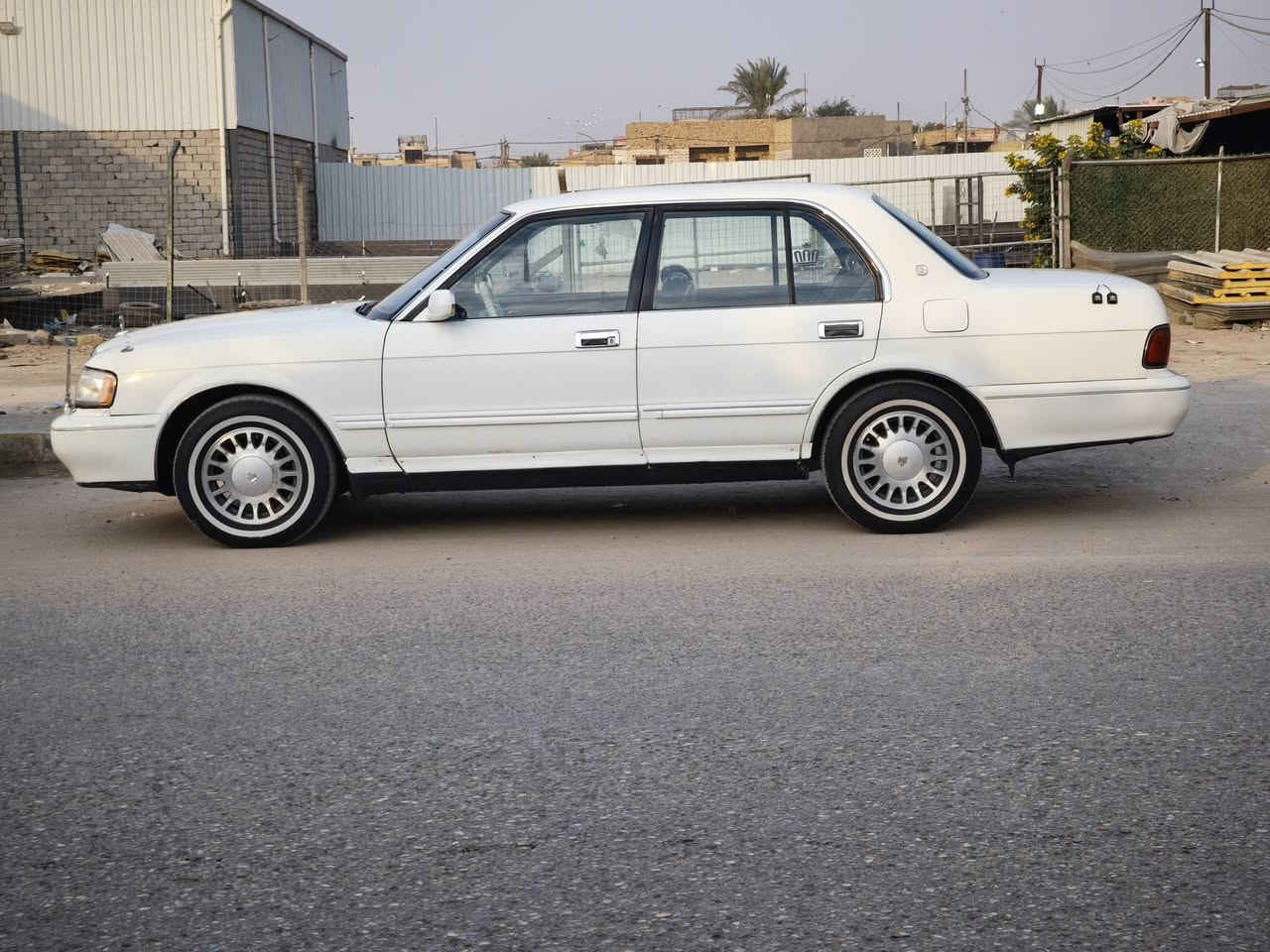 ماشاء الله 🧿
البيع فقط ارنب صبغ جمالية
 (مديل 1995) اصل محـور (مكينة ٢٥٠٠ فيفتي اي ) مكينة جديدة ستوني شادهة حدادية وتخم تاير وتبريد خير من الله كهربائيات كلها شغالة شاشة سنتر لوك لايت زنون 
كفالة كصة ونقل وعيب شرعي  وصوليات ما عدة صبغ  (رقم بغداد مشروع رقم انكليزي سنوية 2029) تحويل مباشر بسمي 
الشراي يتصل وبل خدمة السعر (72)وبيهة مجال حك الجية 
ورجان الحد يعلق بكيفة غالية عليك ندعينة بل رزق بالك سعر مكاني ديوانية تصل. ***********
