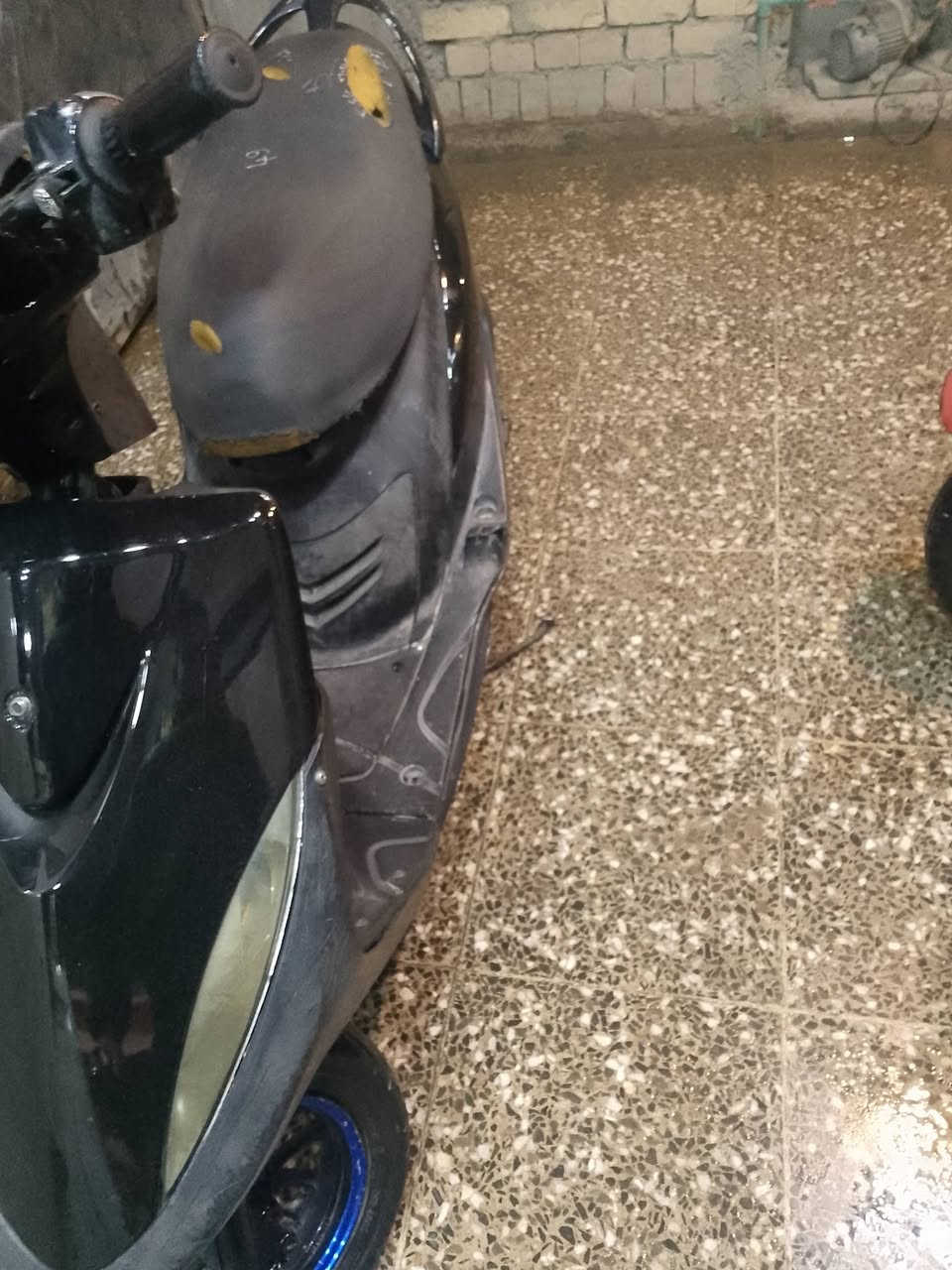 سلام عليكم درجه ماكس عداله كل شغال سلف هندر مكينه شالع معدال كهربيات شغال وراق كامل  مكاني بغداد الشعله سعر ٣٧٥الف ***********
