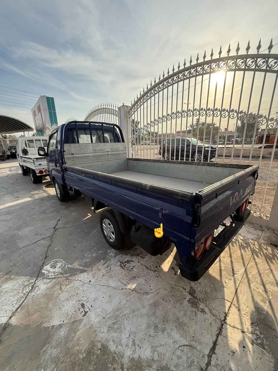 سلام عليكم للبيع كيه 2024 رقم بغداد تحويل السياره جديده 2700 كفاله عامه امدوشمه ابطشته تخم تاير  بيه رصعه اموضحه بل صوره السياره مال جناي السعر ١٥٧ وبيه مجال مكان بابل مشروع المسيب ***********
