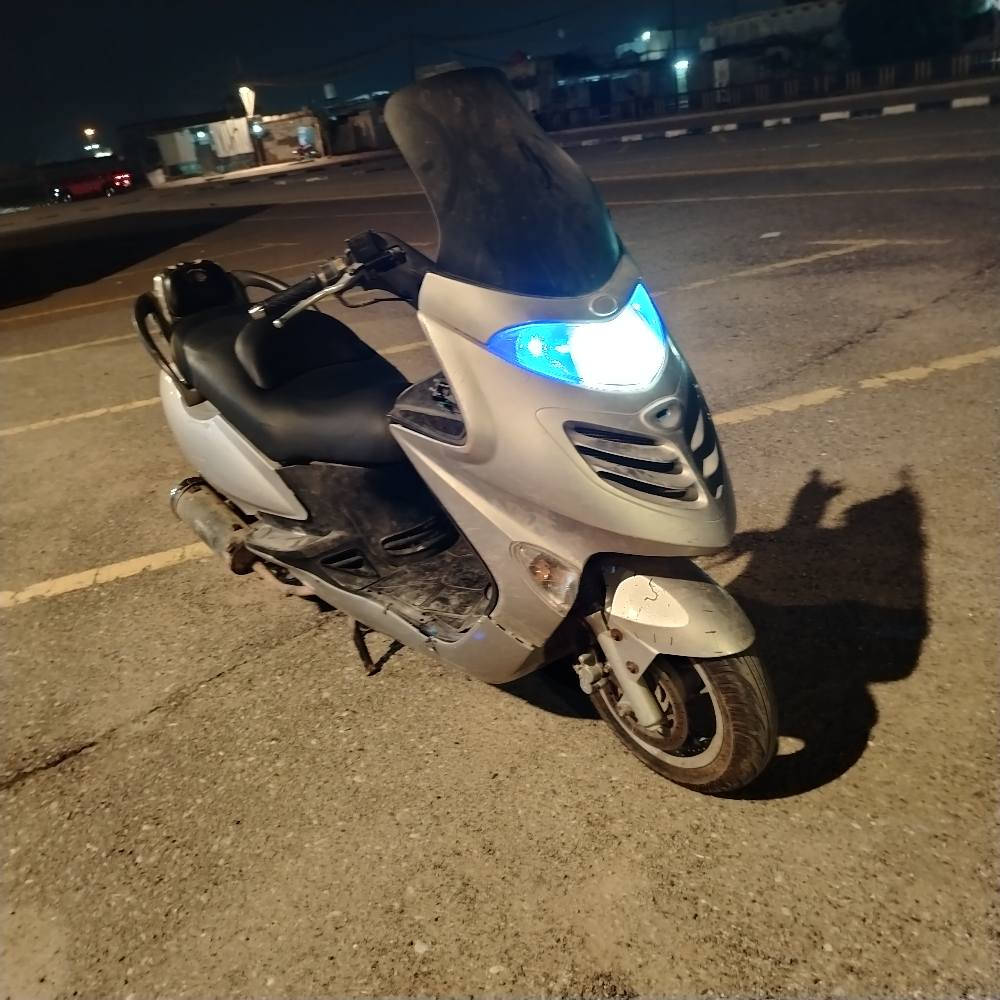 سلام عليكم ورحمة الله دراجه للبيع نضيفه كامله بس عوزها كفر متعرضه لحادث بسيط دراجه اوراق وكامله سعر 900
الاستفسار ***********
