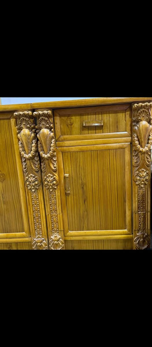 السلام عليكم غرفه نوم للبيع صاج شغل صاج ثقيل نظيفه جدا مكانه ديوانيه قضاء السنيه 📍
مستعجلين ع البيع لظروف طارئ...⭐⭐📍📍➡️➡️
للبيع غرفه نظيفه جدا جدا صاج خمسه ملم خارج وداخل تكمه ...
تتكون من سبع قطع 
كنتور 
زاويه 
ميز مرايا 
تاج چربايه عالي وناصي 
وكومديات عدد ثنين......
الغرفه اي عيب ما بيه وجدا ثقيله 📍📍📍
إستعمال أقل السنه وشرط شخط ما بيه 
💸💸السعر مشتريه ب4ملايين  قبل اقل السنه 
هسه سعره 1750 وبيه مجال ومستعجلين ع بيعته📍📍 
سعر 1750وبيه مجال 💸💸💸💸💸
مليون وسبعمائة وخمسين ألف  وبيه مجال 📍📍
رجاءا لحد يكسر بسعره الي يعرف قيمته يتفضل خاص 
للاستفسار اكثر اخذ سكرين للمشنور وتفضلو خاص وشكراً
♥️♥️♥️❤️‍🔥❤️‍🔥❤️‍🔥❤️‍🔥❤️‍🔥❤️‍🔥


**إذا كنت صاحب هذا الإعلان وتريد حذفه لأي سبب، رجاءا أرسل رسالة إلى الدعم الفني**