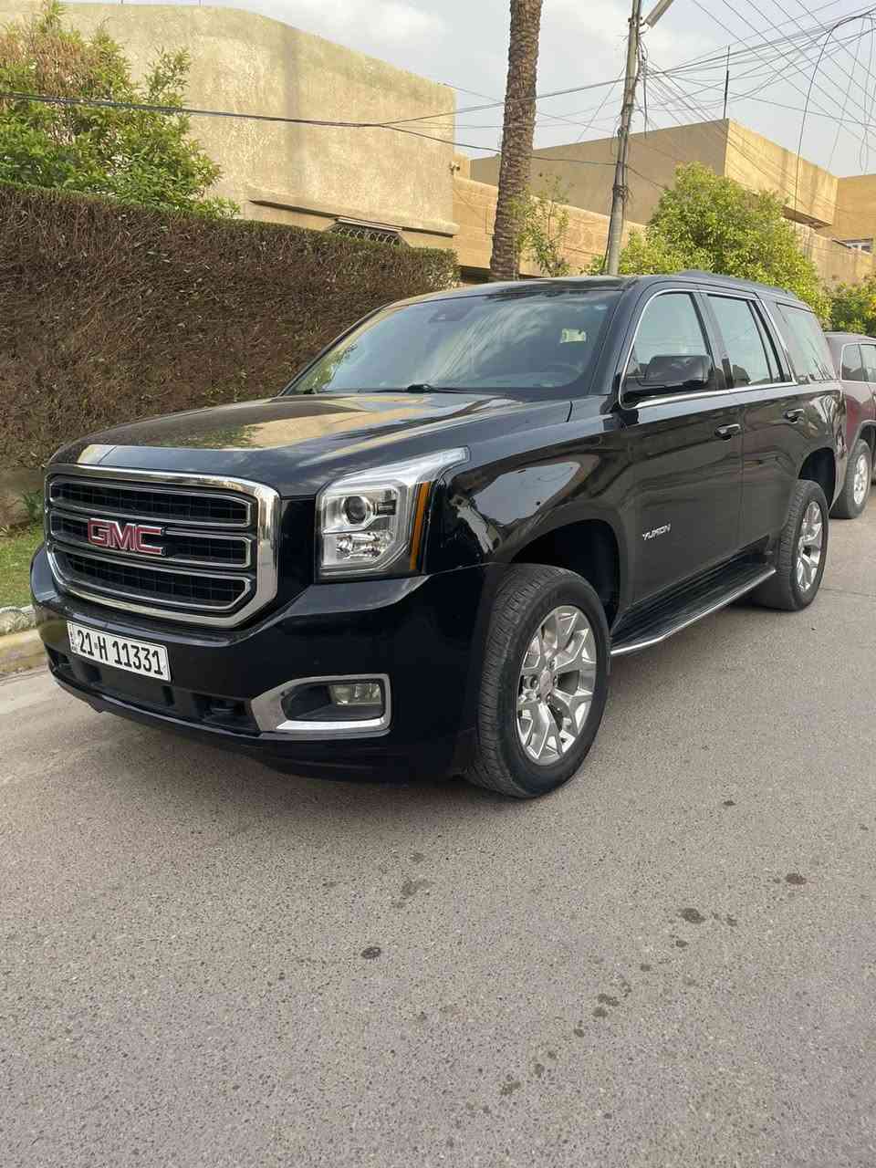 GMC ... المواصفات...السلام وعليكم شاب
1-السياره بحالة ممتازه... 
 2-   الموديل 2017..

   GMC 
اللون اسود.. 
3- الرقم سليمانيه..
 4- السنويه
باسمي.. 
 5-  كامل المواصفات...
فتحه في السقف...
 سلايد روف
6- فور ويل...  
7-تبريد امامي وخلفي.. 
8- تشغيل عن بعد.. 
9-  الجام والمرايا تشغيلها من الداخل 
والخارج  عن بعد.. 
10- جميع الاطارات ممتازه
11- فيها حساسات مختلفه
12- فيها ايضا مواصفات كثيرة 
13-السعر  اتصل ع صاحب السياره/ مكان سياره بغداد سيديه ضباط 
14- العداد 131000 وعند الرغبة بالشراء  يرجى الاتصال على الرقم.. الخاص مغلق
*********** 
الدكتور أحمد..

