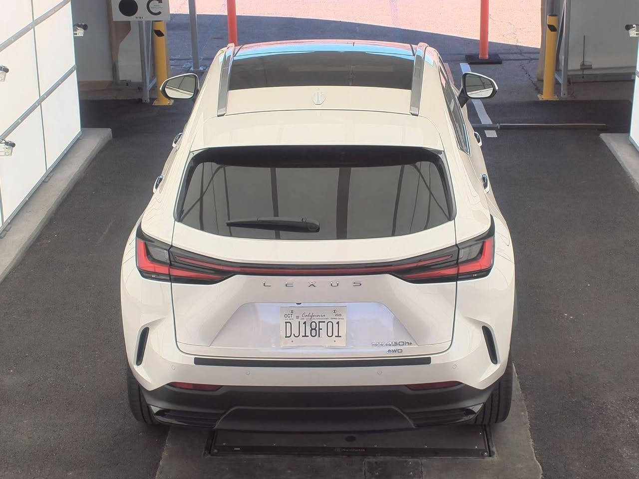 لكسزز 2024 وارد امريكي NX450H
رجا رجا فقط بيع وليسه مراوس 
فول مواصفات للاخير الوحيده بلعراق بلوارد أمريكي تختلف عن الخليجي بلمواصفات والاوبشنات ونضام البلكنك الشحن المنزلي 
تعمل بثلاث انظمه هايبرد وبانزين وكهرباء 
حادثه بابتين مبدلات حصرا من شركه لكسزز اوردر من اليابان 
السياره مرقمه بغداد وجاهزه من كلشي 
للاستفسار الاتصال عله الرقم رجا مجاوب تعليقات مكلف بلنشر 
تريد تستفسر اتصال بصاحب السياره رجا رجا 
***********
***********
مكان السياره بغداد السيديه
