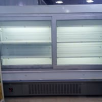 عارضة عمودية نظيفة جدا  عرضها مترين ونص  سعرها مليون و300 الف  عارضة ع...