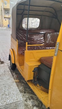 توك توك • مدير الكروب 20 • مكفولة