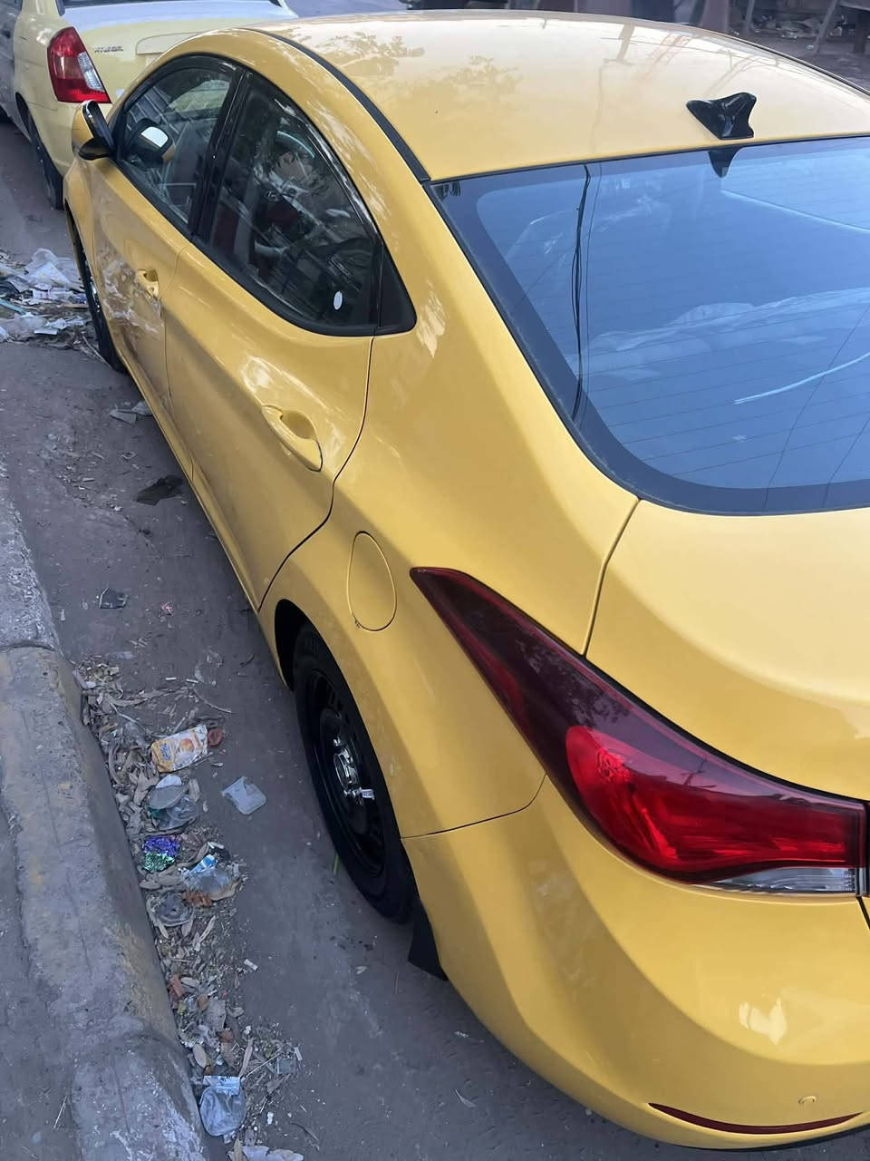 سلام عليكم الانتر مديل 15مسجله 14دخم تاير صدر جديد محرك جديد لا كص ولا شاصي  تبريد ثلج دوشمه  سياره حلوه مكان السياره بغداد مدينه الصدر السعر106/رقم ***********
