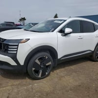 نيسان كيكس SR • ٢٠٢٥ • ٦١٠ ميل