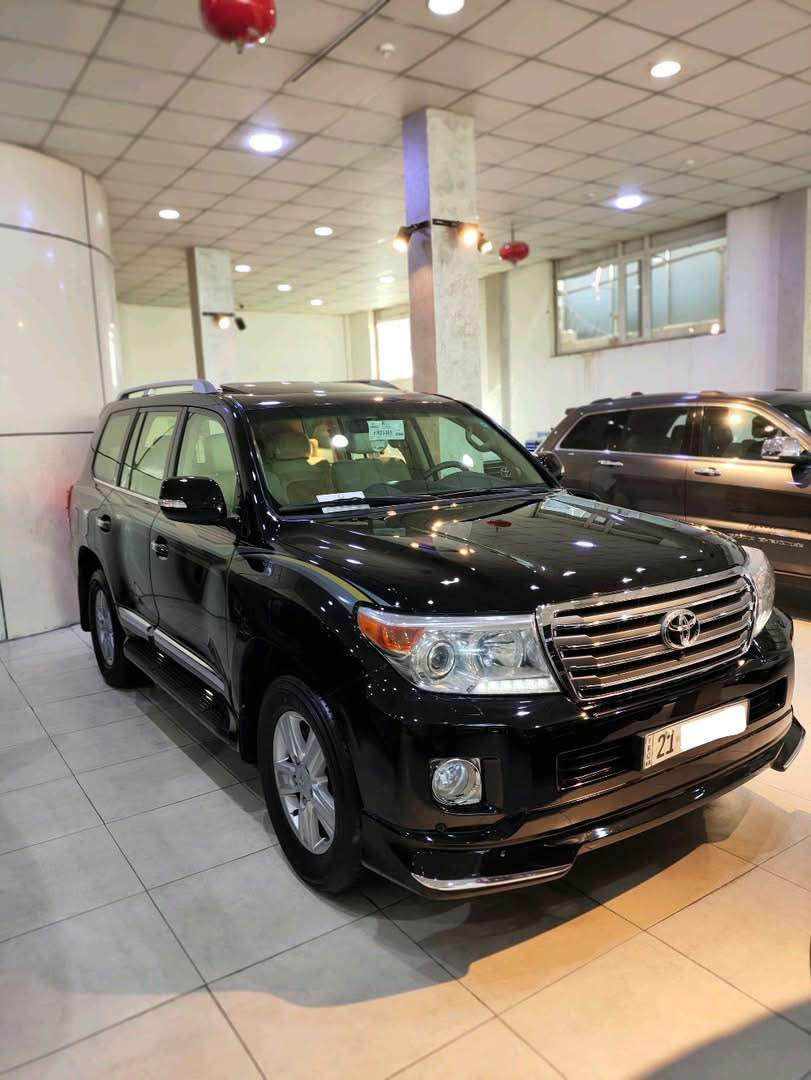 تويوتا لاند كروزر VXR موديل 2014، مواصفات لكزس 
محرك 8 سلندر 4,600

اعلى  فئة بلاندكروزر فول مواصفات

ثلاث قطعه سبغ بدون دواخل بشرط بونيد و جملغ وباب 

 كير ومكينة بشرط مامفتوح 
كهربائيات و صدر بشرط 
ماشیە 114 الف کیلو  
رقم وسنوية جديد حتی 2030 
 
سعر بيع 363 ورقه مجال كلش بصيط
 
مكان السيارة السليمانية
*********** السليمانية, العراق
