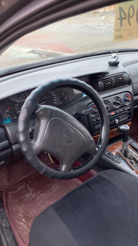 أوبل بزون للبيع سنوي جديد بسمي موديل ٩٤ كير محرك بل شرط سيار بدون أي ضرر إذا اكو مووس أراوي حسب قناعه سعر 50 )))***********))
