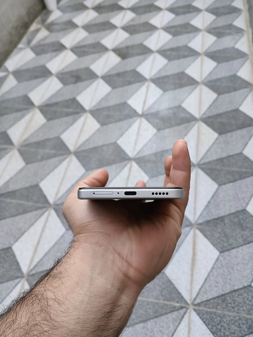 سلامن عليكم 
جهاز للبيع 
هونر X7d جديد لون رصاصي
ذاكرة 256
عشوائية 8+8 دمج16
معالج سنابدراغون 685
باتري 6500 ملي سلملي ع الشحن
هرتزيه الشاشه 120
كاميرا 108 ميكا + مثبت بصري
صوت ستريو ديل
ملحقات كارتونه + شاحنه+ حافظه
الجهاز صارله 90 ساعه من تعرب
عارضه ب 175 بي مجال
بغداد بلديات 
*********** بي واتساب
